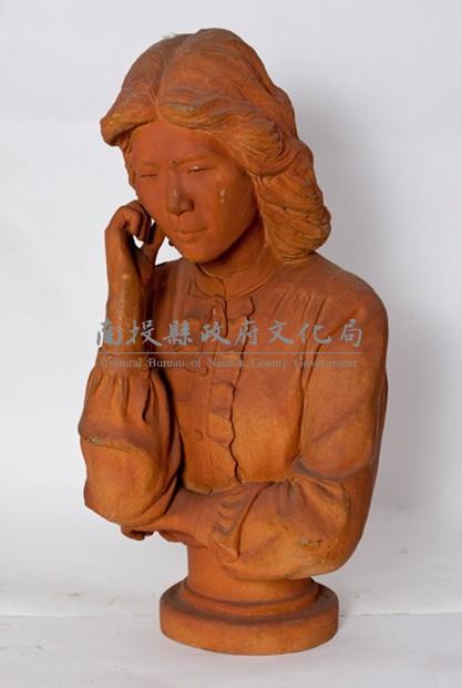 沉思少女雕塑藏品圖，第1張