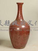 鐵紅釉長頸瓶藏品圖，第1張