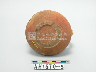 褐色夾砂雙把陶罐藏品圖，第1張