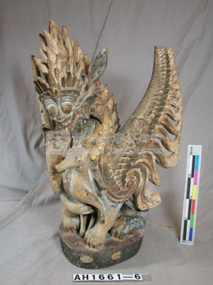 貴族之家八口之壁飾藏品圖，第1張