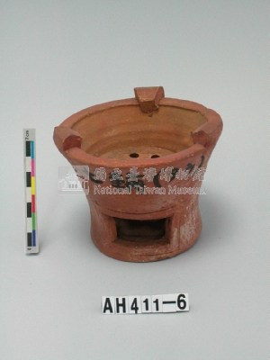 紅色細砂陶爐模型藏品圖，第1張