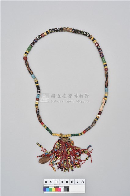琉璃珠串胸飾藏品圖，第2張