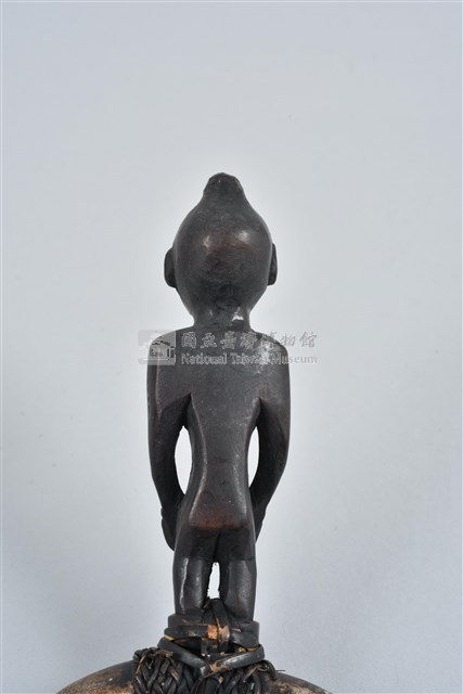 木雕人像石質臂環藏品圖，第8張
