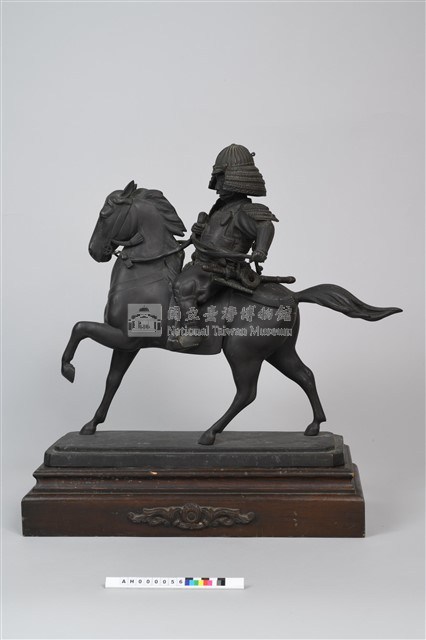 日本將軍著盔騎馬銅像藏品圖，第2張