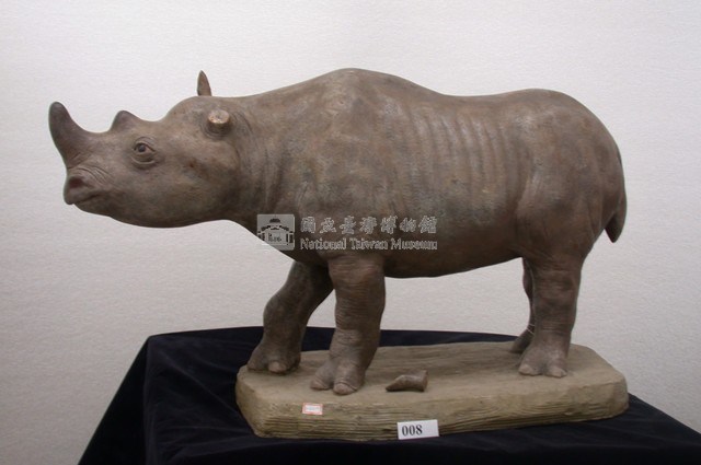 犀牛塑膠模型藏品圖，第1張