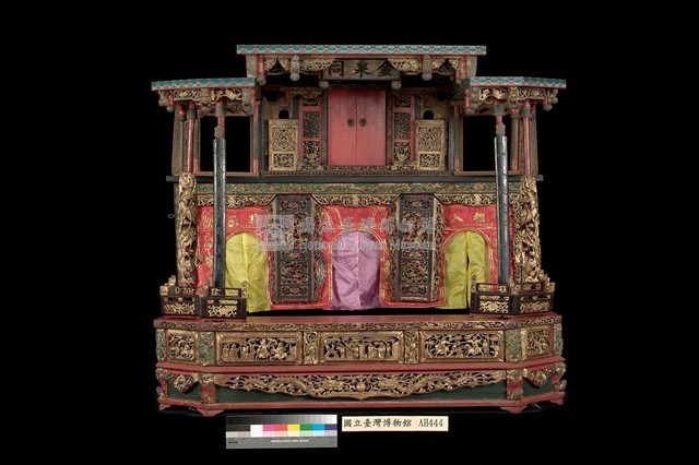 「金泉同」布袋戲團六角戲臺藏品圖，第2張