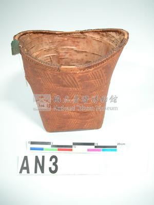 樺皮製容器藏品圖，第2張