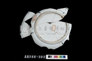 青花折沿盤（卡拉克瓷）殘件藏品圖，第1張
