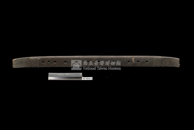 人頭紋雕刻理經架藏品圖，第1張