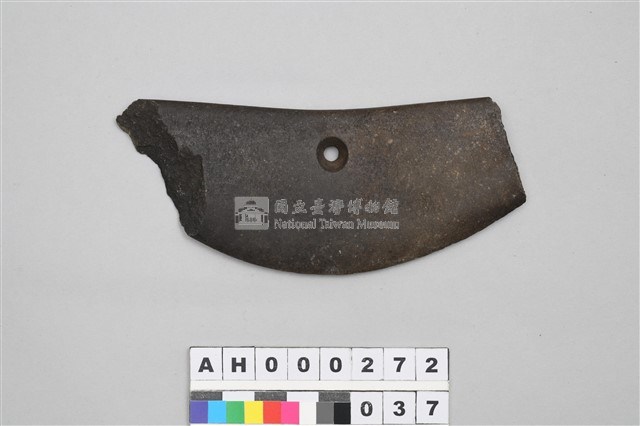 半月形磨製石刀藏品圖，第2張