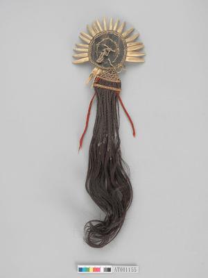 Hat-insignia made of wild boar teeth and cone shell disc Collection Image, Figure 7, Total 6 Figures