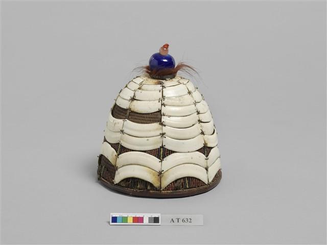男子珠飾山豬牙籐帽藏品圖，第1張