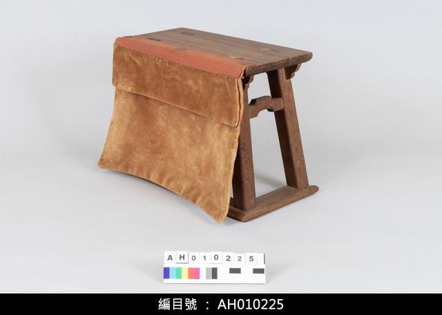 布袋戲道具-桌(含文具)藏品圖，第9張