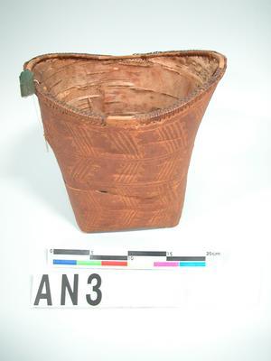 Birchbark container Collection Image, Figure 2, Total 3 Figures