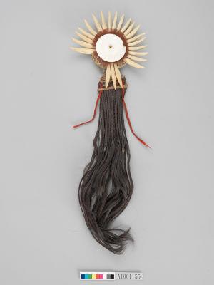 Hat-insignia made of wild boar teeth and cone shell disc Collection Image, Figure 5, Total 6 Figures