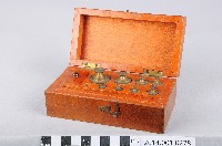 帝大理農學部時期碼砝碼盒藏品圖，第1張