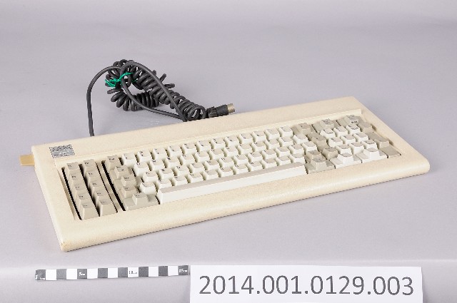 IBM電腦 (鍵盤)的圖片
