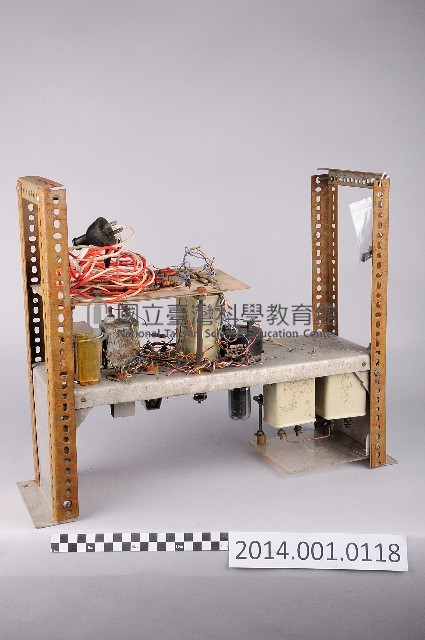物理系學生電子學作業藏品圖，第1張