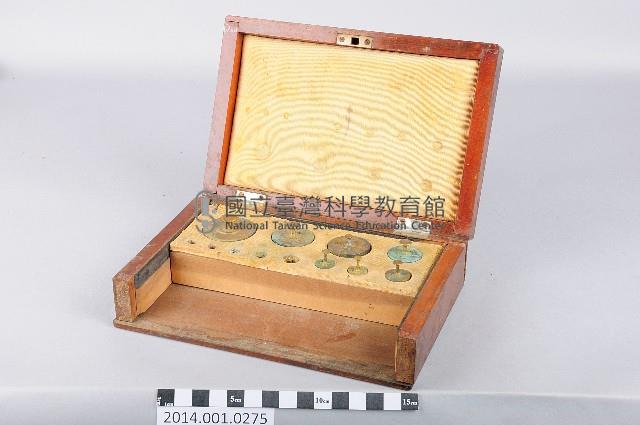 帝大理農學部時期碼砝碼盒藏品圖，第1張
