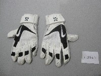 Nike棒球手套-陳偉殷贈藏品圖，第1張