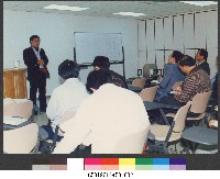 旅美知名國術系徐紀先生於民國79年3月21日應邀國立體育學院研究所專題講座2-相片藏品圖，第1張