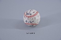 1995年第28屆世界青棒賽冠軍紀念-中華青棒代表隊簽名球藏品圖，第1張
