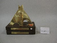 金色雙三角拱門造型-藝術品藏品圖，第1張