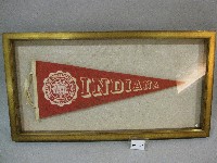 三角旗紀念品(裝框)-美國印第安納大學贈藏品圖，第1張