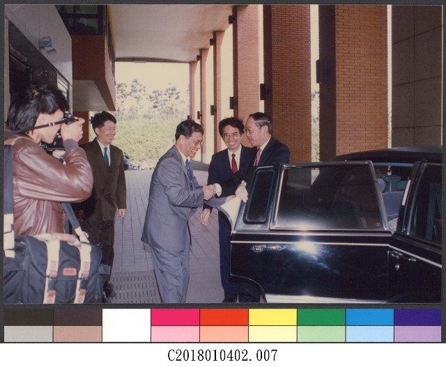 歡迎中華民國大專院校體育總會參加1992年世界大學羽球錦標賽代表隊凱旋歸國(81年)7-相片的圖片