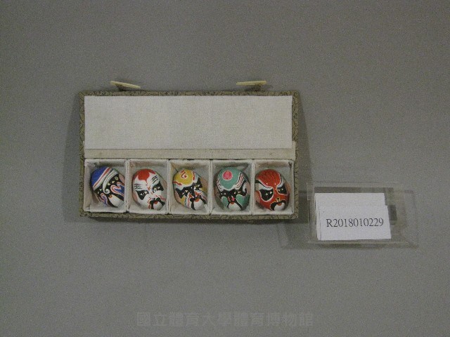 中國京劇小臉譜紀念品藏品圖，第1張