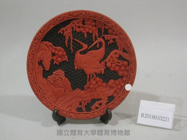 黑底紅色雙鶴圖-紀念盤藏品圖，第1張