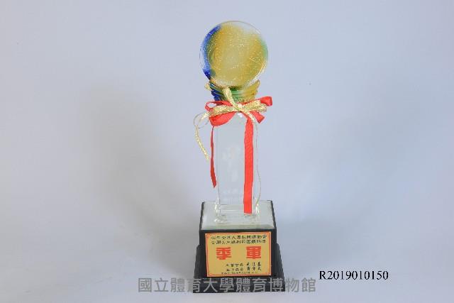 100年全國大專校院運動會公開女生組射箭團體錦標季軍藏品圖，第1張