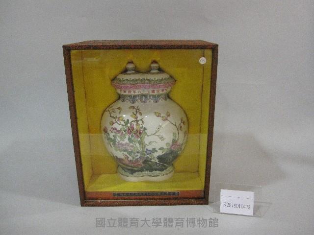 民國76年教師節-仿清乾隆窯粉彩久安圖雙連蓋罐-瓷器藏品圖，第1張