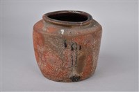 陶製褐釉素面罐藏品圖，第2張