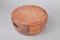 磚燒鼓形陶製矮凳藏品圖，第3張