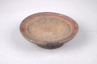 素面高足木製托盤藏品圖，第1張