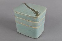 天青釉三層陶便當盒藏品圖，第1張