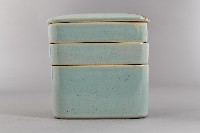 天青釉三層陶便當盒藏品圖，第2張
