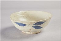 陶製灰白釉藍葉碗藏品圖，第1張