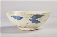 陶製灰白釉藍葉碗藏品圖，第2張