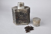 錫合金製素面六角茶葉罐藏品圖，第2張