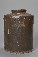 陶製灰胎深褐釉直筒酒甕藏品圖，第2張