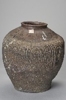 陶製深褐釉直紋酒甕藏品圖，第4張