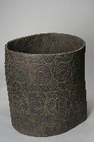 無底人面百步蛇紋木製穀桶藏品圖，第2張