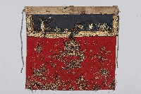 刺繡紅底金龍桌裙藏品圖，第1張