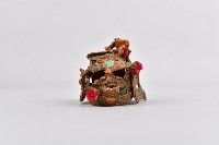 鑲綠石金屬橘底神像冠藏品圖，第1張