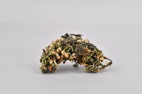 花鳥蝴蝶紋金屬片串珍珠髮飾藏品圖，第2張