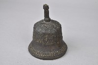 幾何紋淺浮雕銅鐘藏品圖，第1張