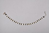 黑色琉璃珠飾藏品圖，第1張