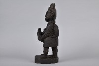 雙人倒捧山豬雕刻藏品圖，第4張